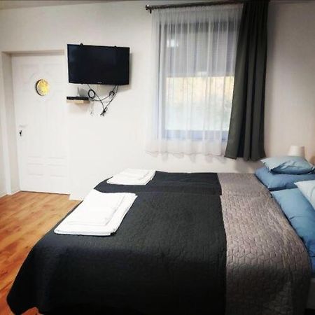 Kis Haz Apartman Szigetvár エクステリア 写真